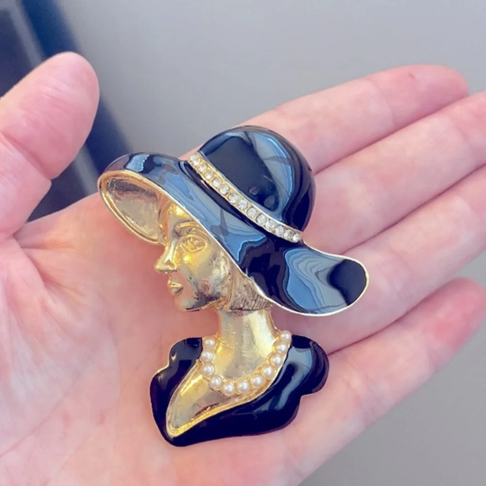 Woman In Hat Face Brooch